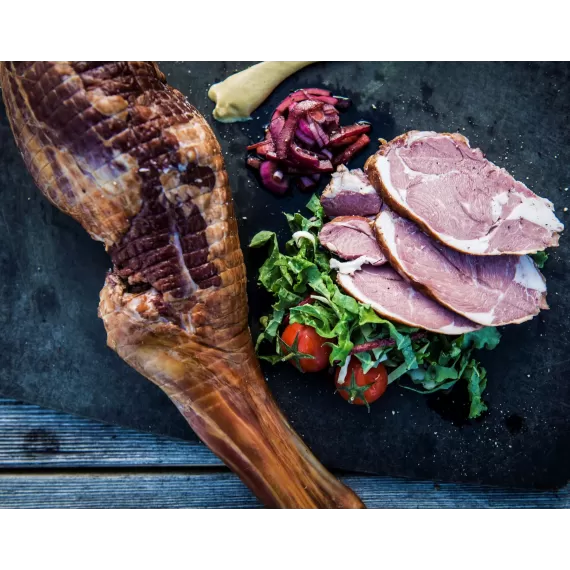 Varmrøkt lammelår 1,1kg